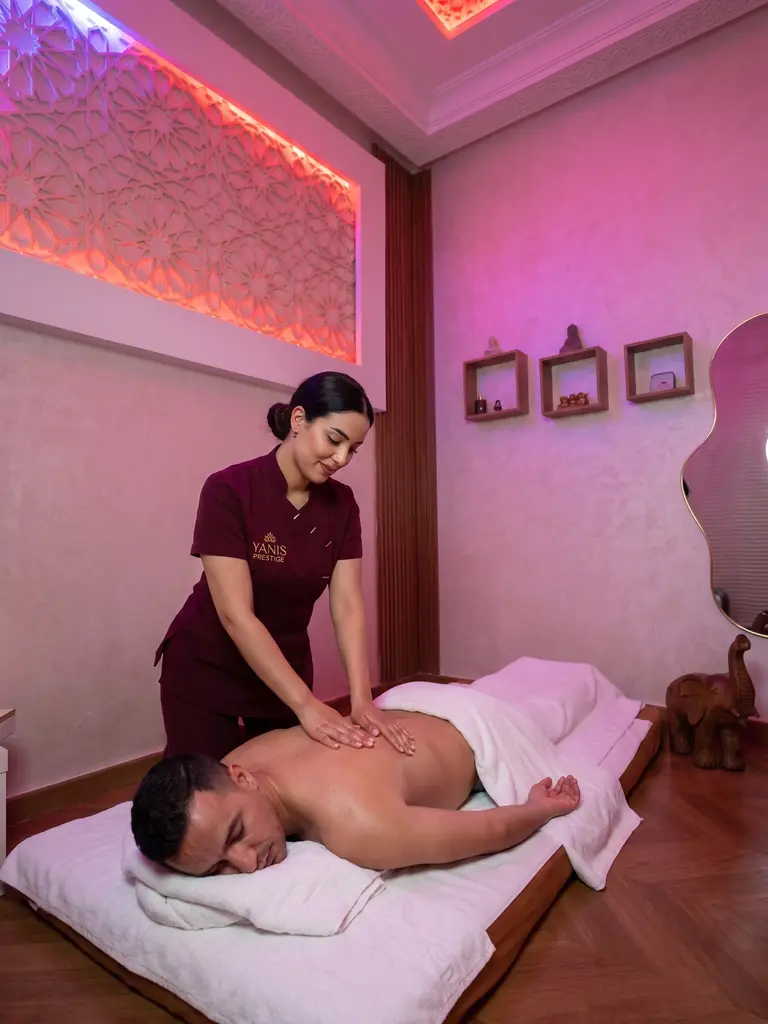 Massage au sol chez Yanis Prestige Spa Casablanca